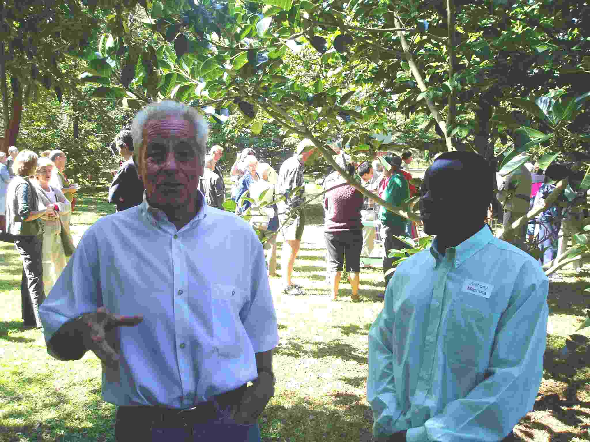 Tom Muller (left) with Anthony Mapaura