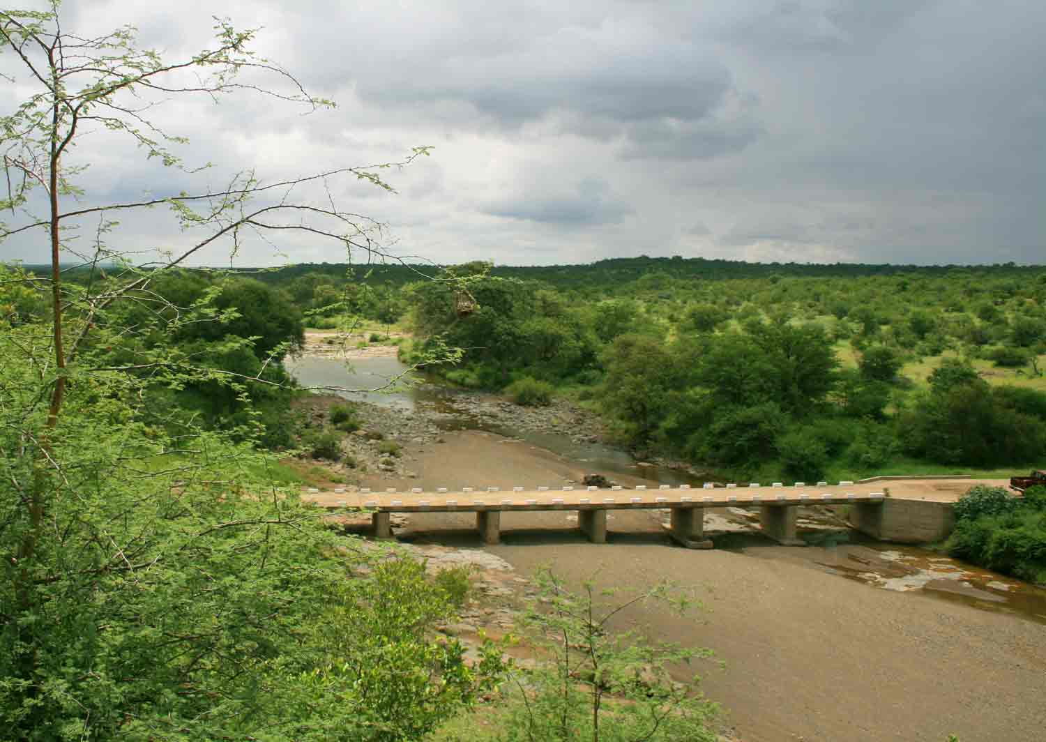 Bridge over the Hwale River, a tributary of the Shashe.