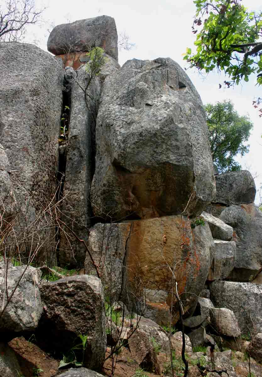Spectacular rock formations on the granite kopjes